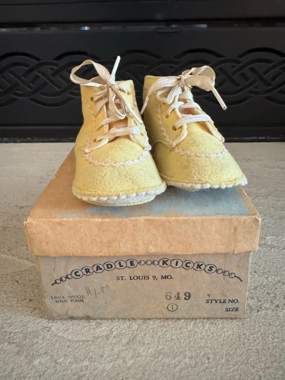 Vintage Baby Booties With original Box, Yellow Wool Lace-Up Booties So Sweet!